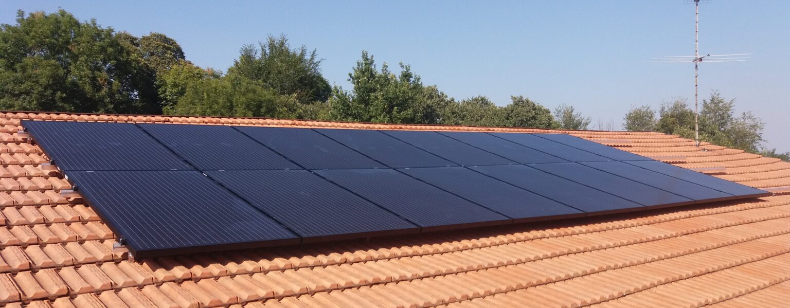 Impianto fotovoltaico residenziale installato da Simtec Solaris